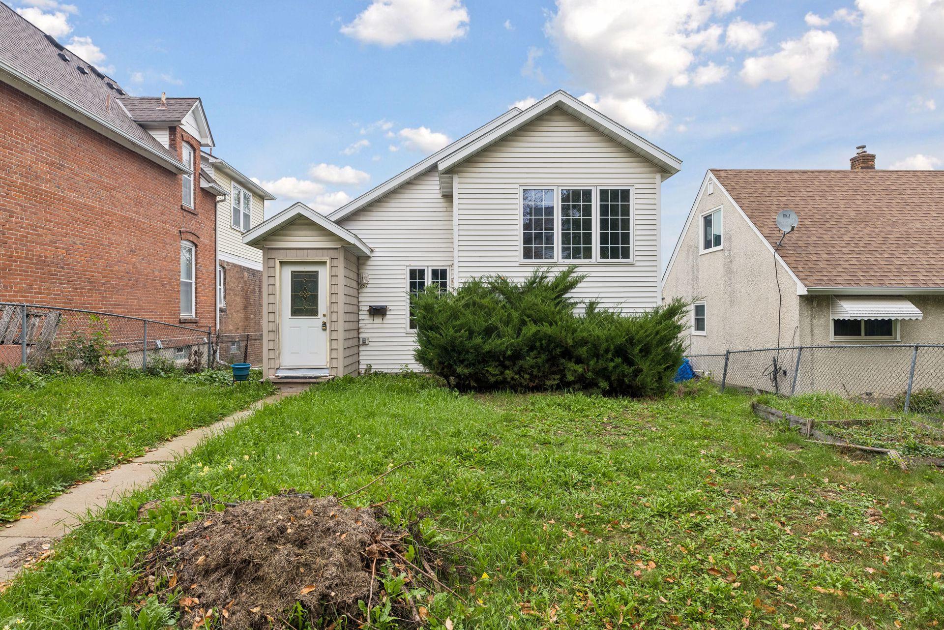 297 Morton Street E, Saint Paul MN 55107