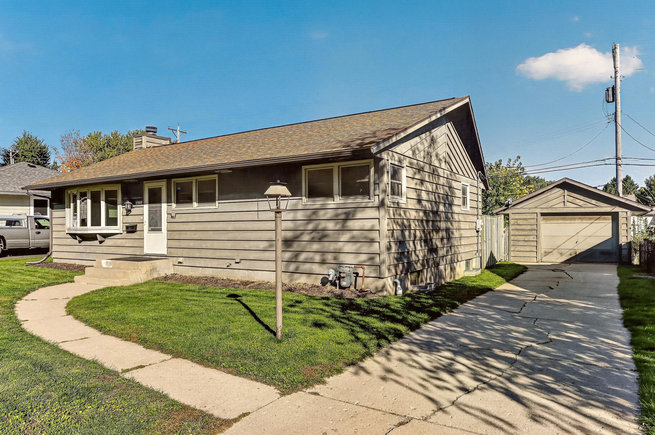 1809 26th Street NW, Rochester MN 55901