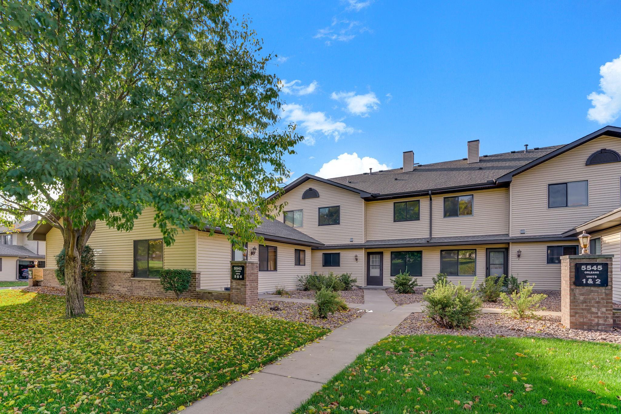5545 Orleans Lane N Unit 6, Plymouth MN 55442