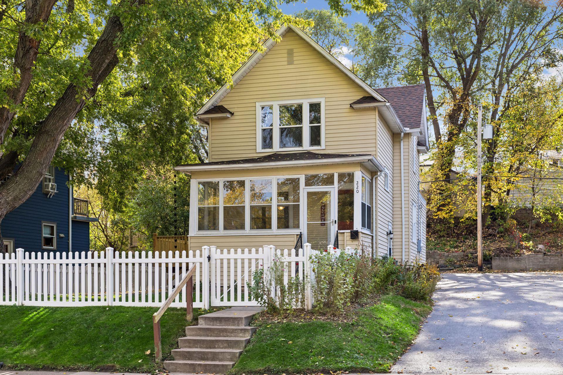 220 Winifred Street W, Saint Paul MN 55107