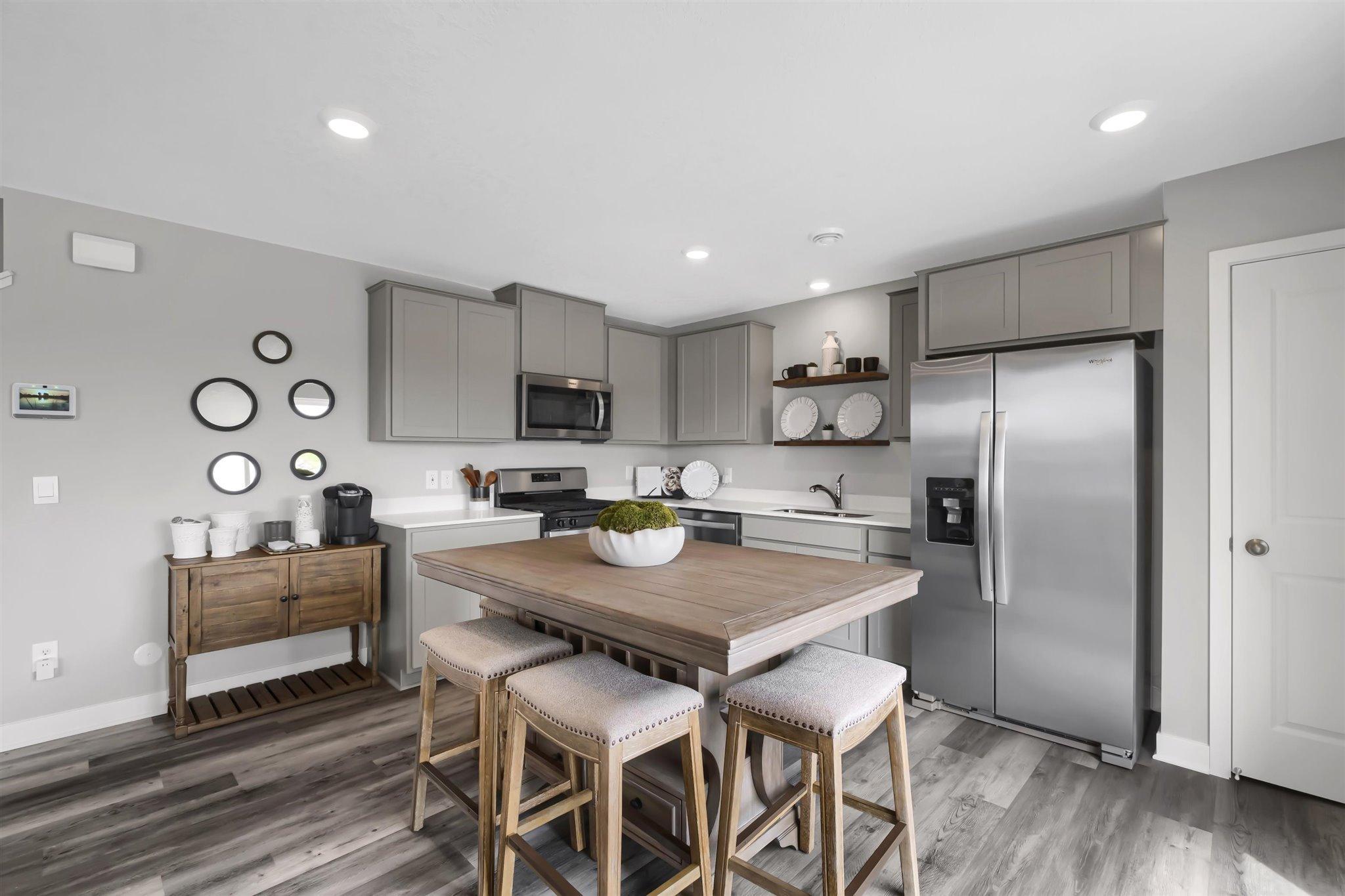 2053 Highview Terrace, Shakopee MN 55379