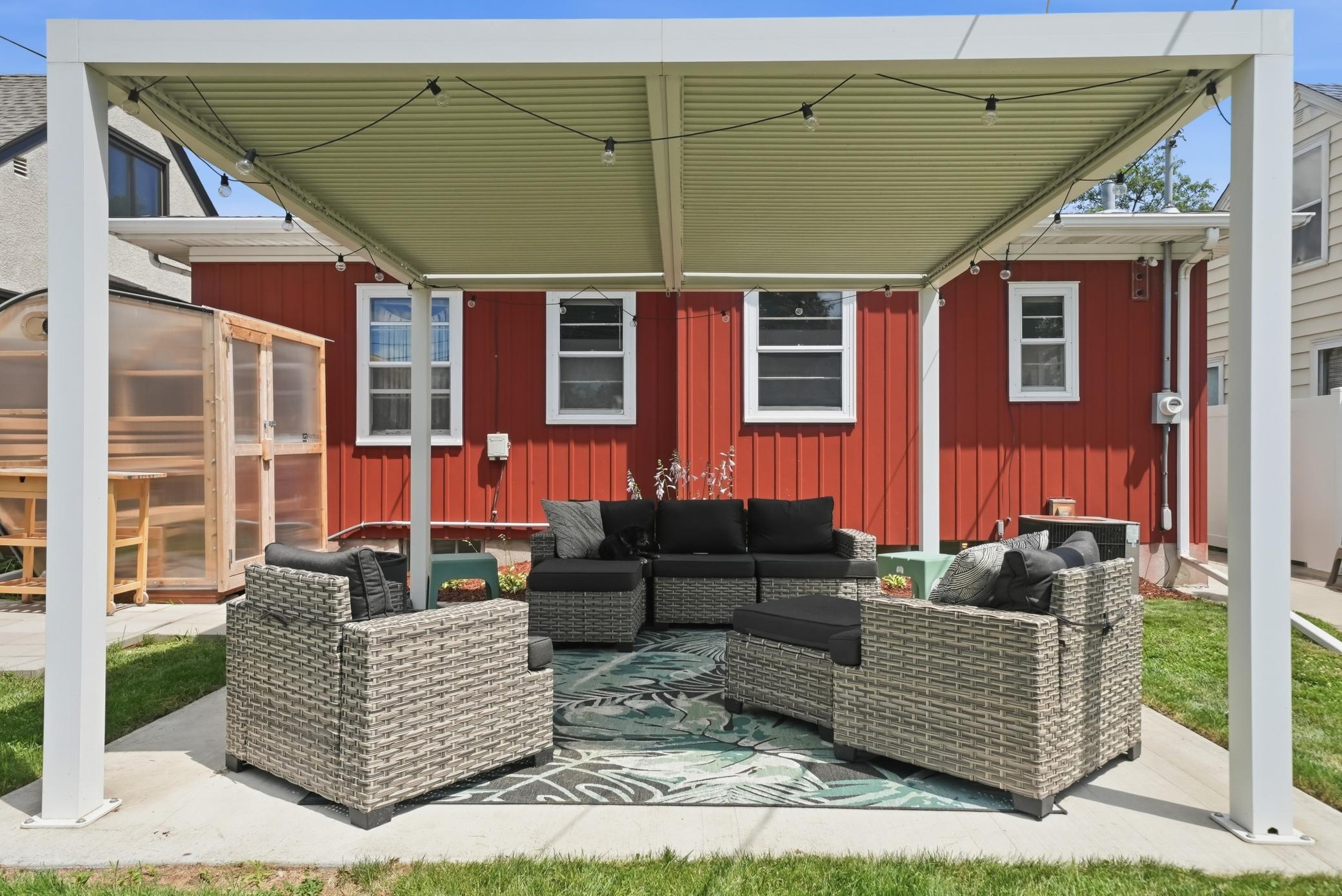 5752 23rd Avenue S, Minneapolis MN 55417