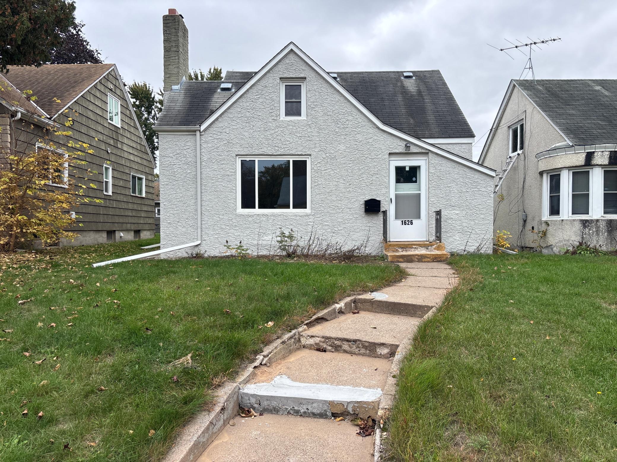 1626 Minnehaha Avenue E, Saint Paul MN 55106