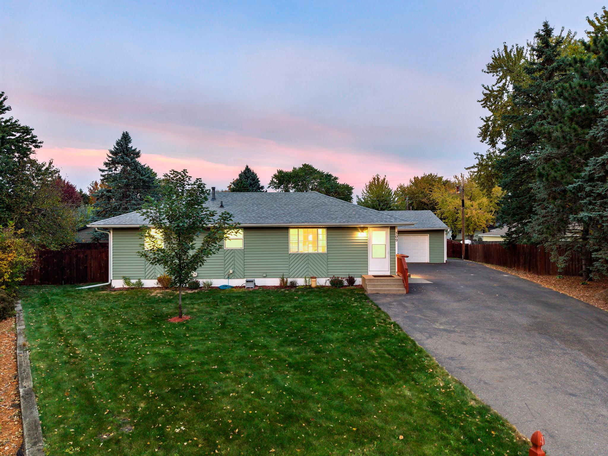 709 120th Avenue NE, Blaine MN 55434