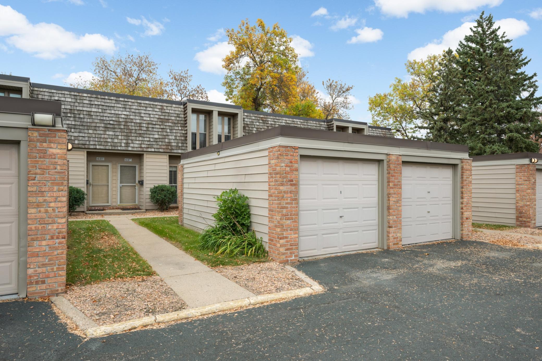 6317 Barrie Road, Edina MN 55435