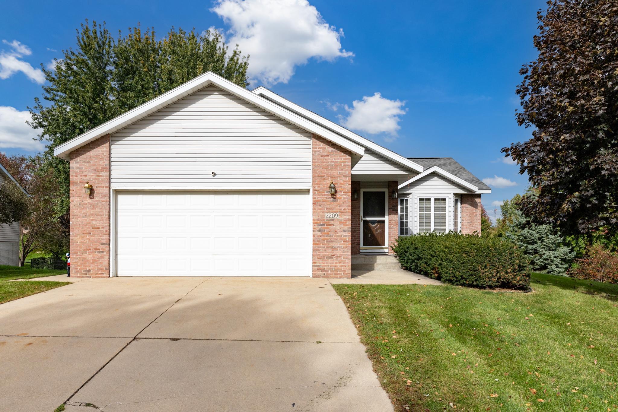 2209 58th Street NW, Rochester MN 55901