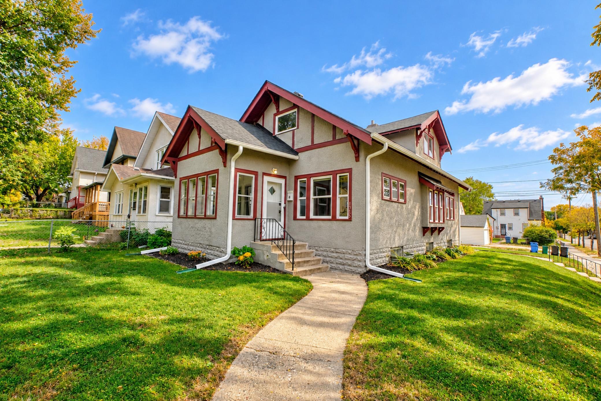 1355 Upton Avenue N, Minneapolis MN 55411