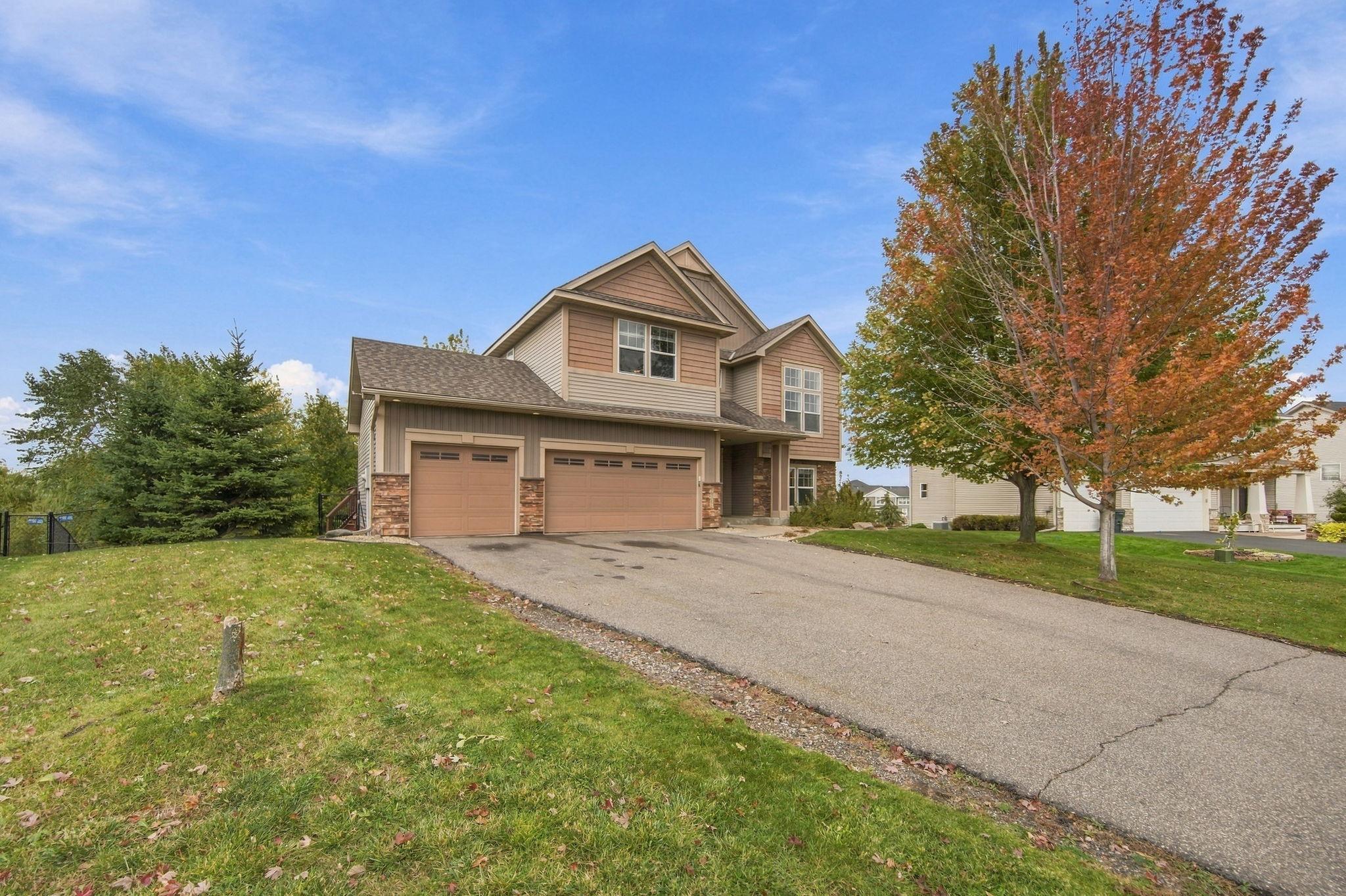 19317 Hilldale Avenue, Lakeville MN 55044