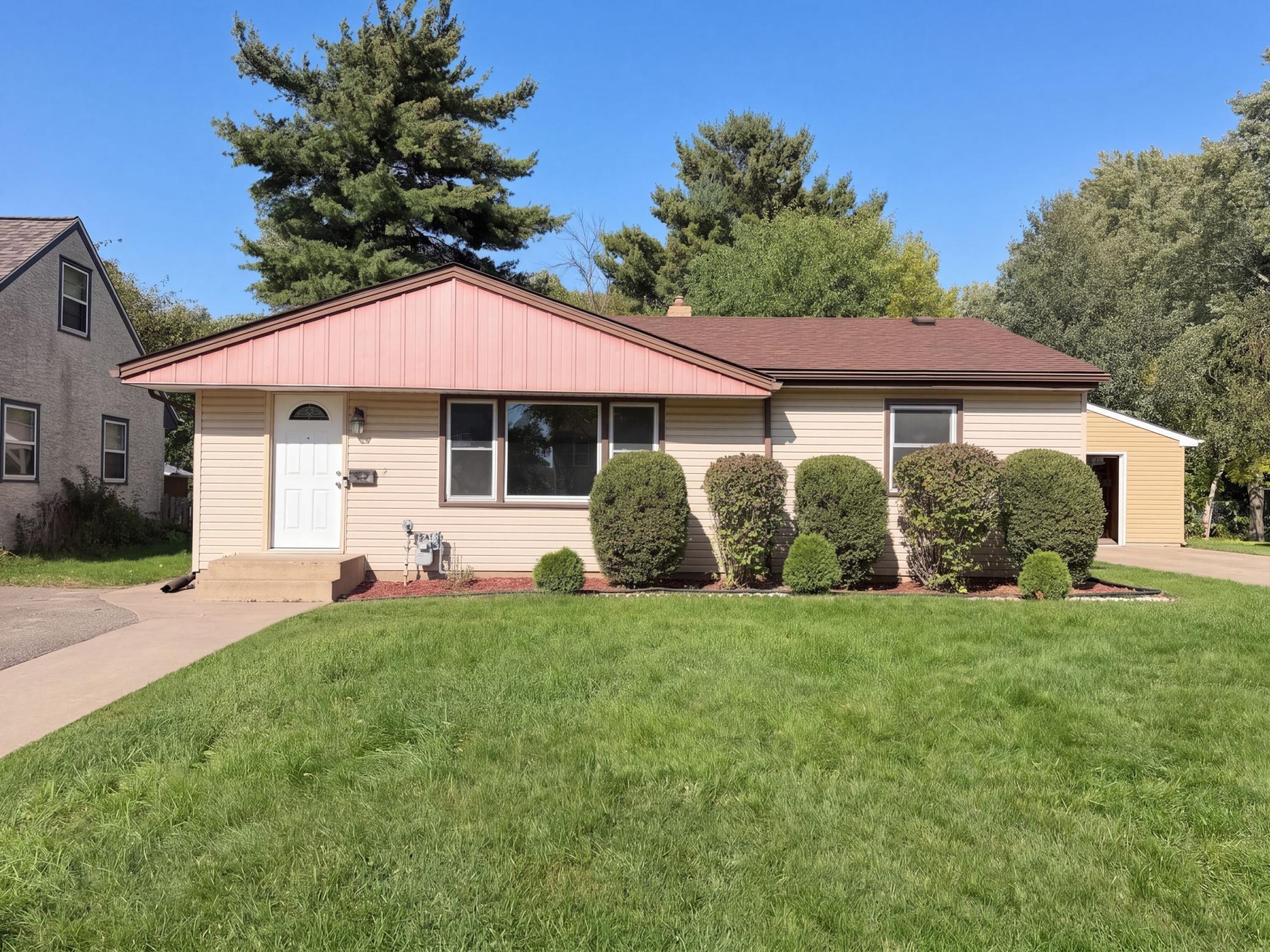 2517 Nokomis Avenue, Saint Paul MN 55119