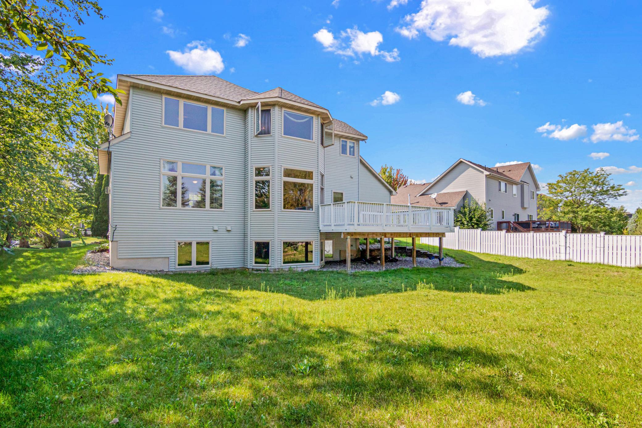20710 Helena Lane, Lakeville MN 55044