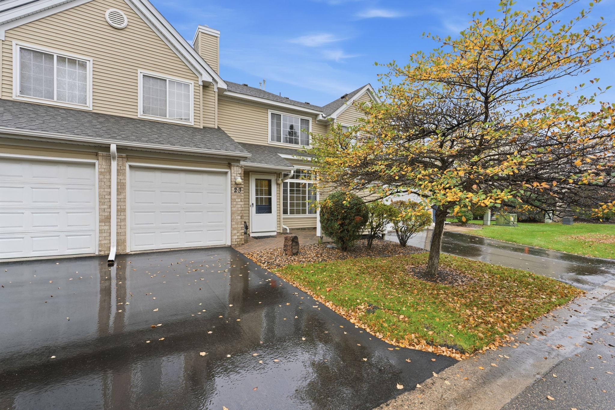 2255 Ranchview Lane N Unit 23, Plymouth MN 55447