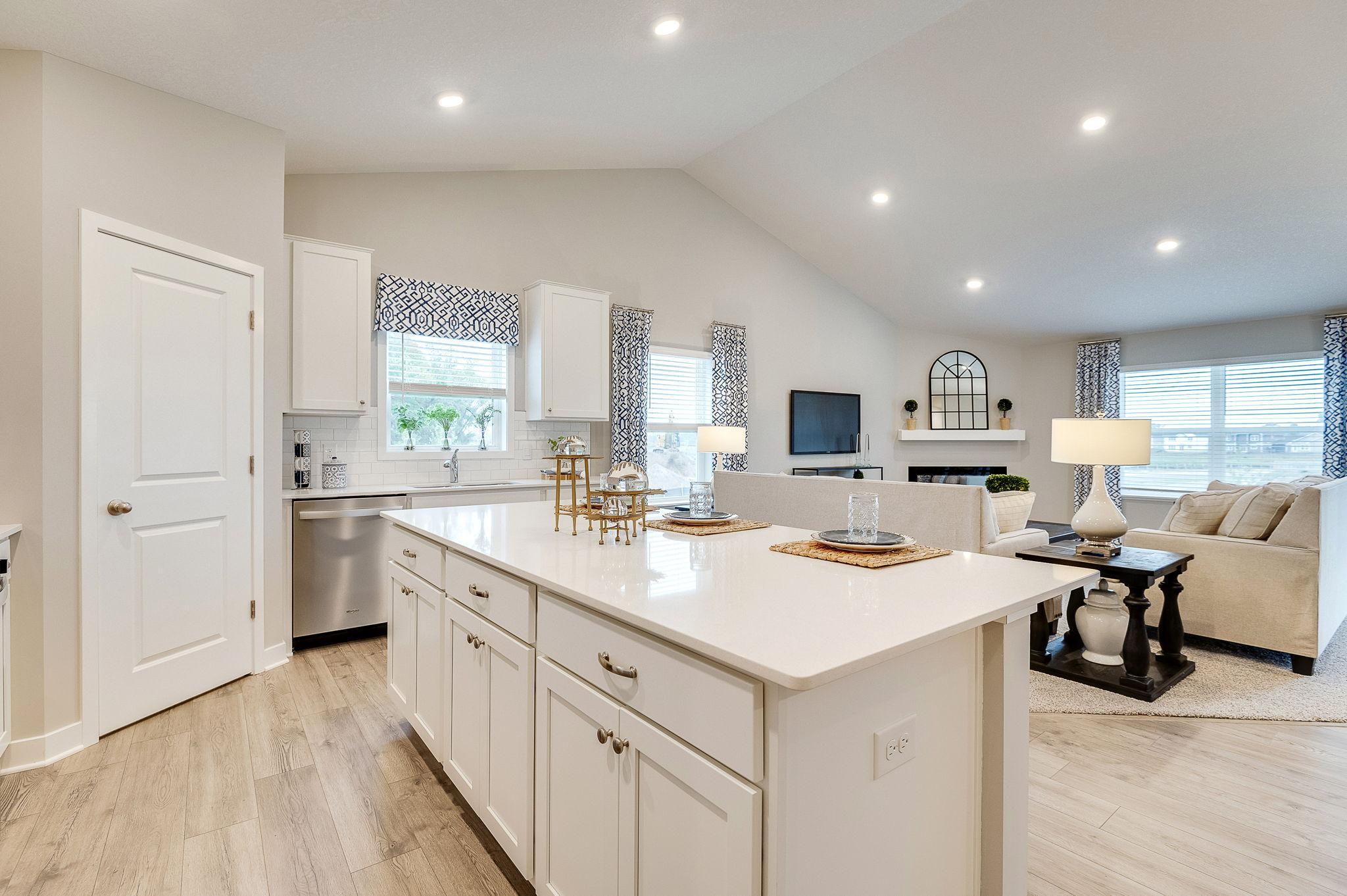 1632 Shasta Drive, Shakopee MN 55379