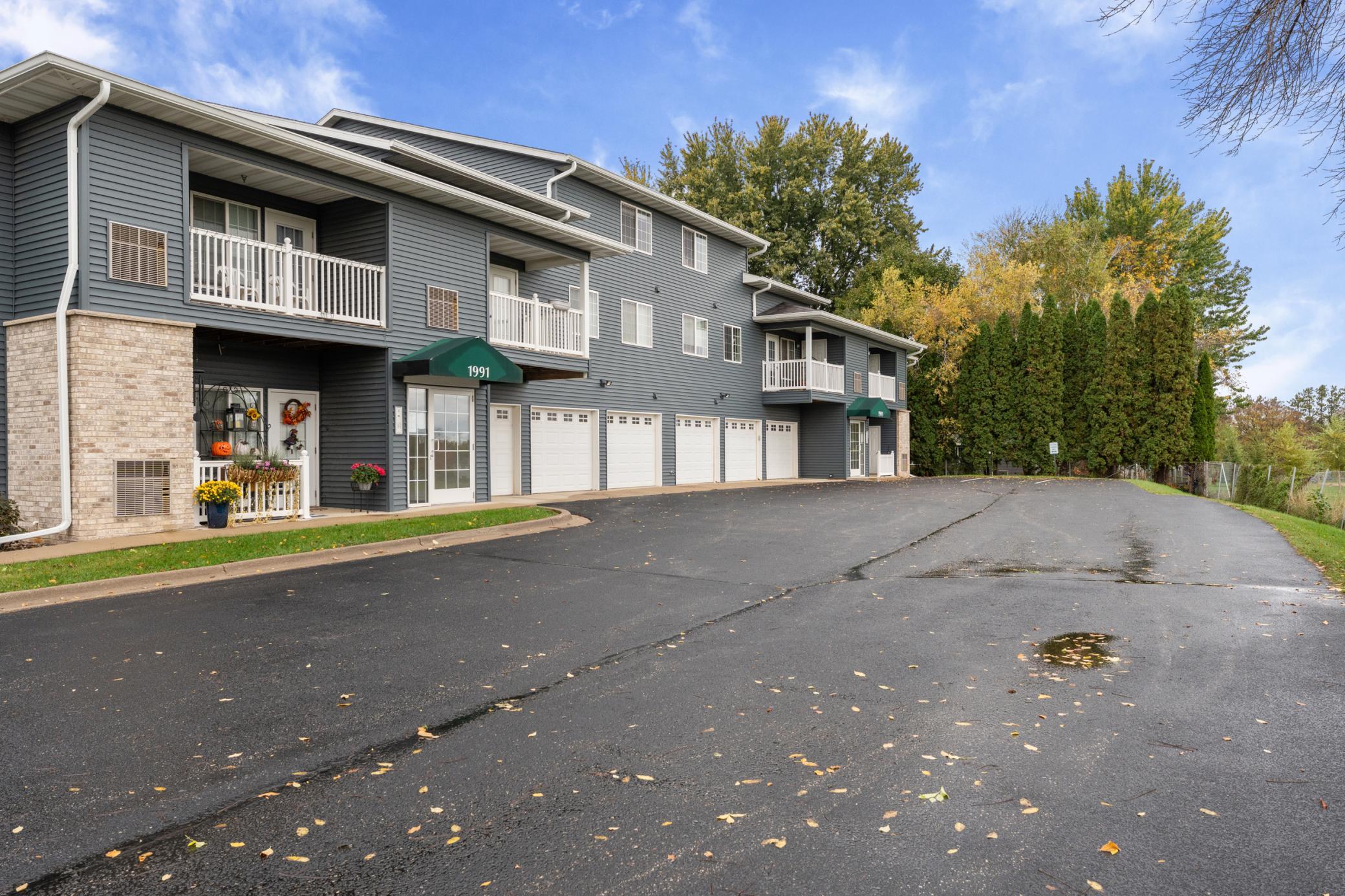 1991 29th Place NW Unit 207, Rochester MN 55901