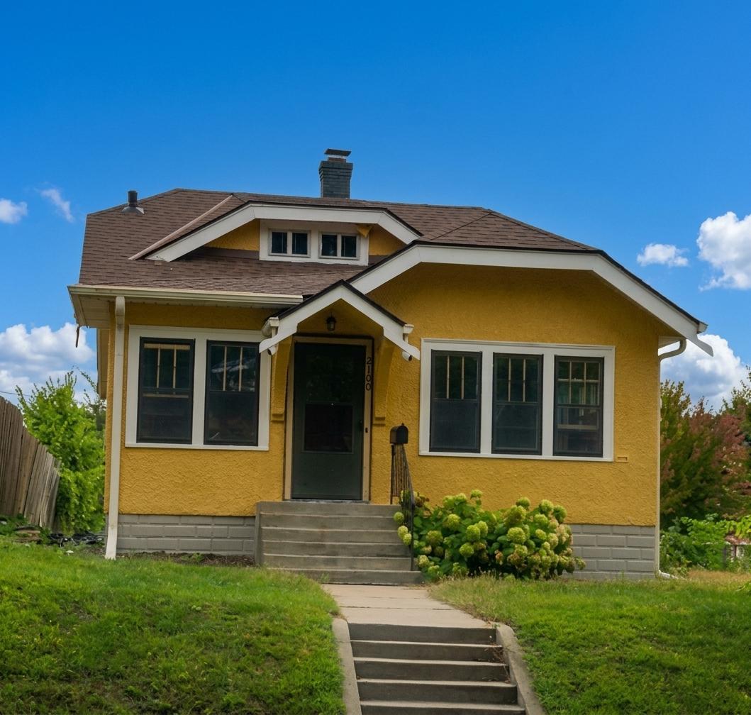 2100 Sheridan Avenue N, Minneapolis MN 55411
