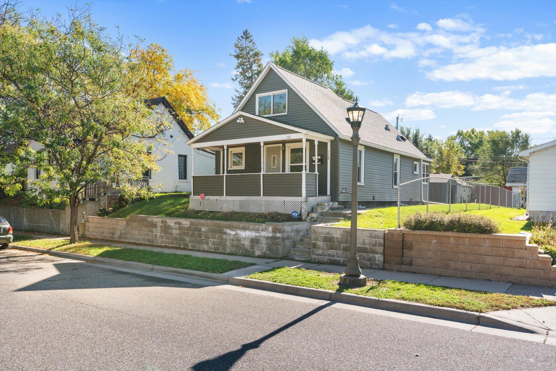 112 Lawson Avenue E, Saint Paul MN 55117