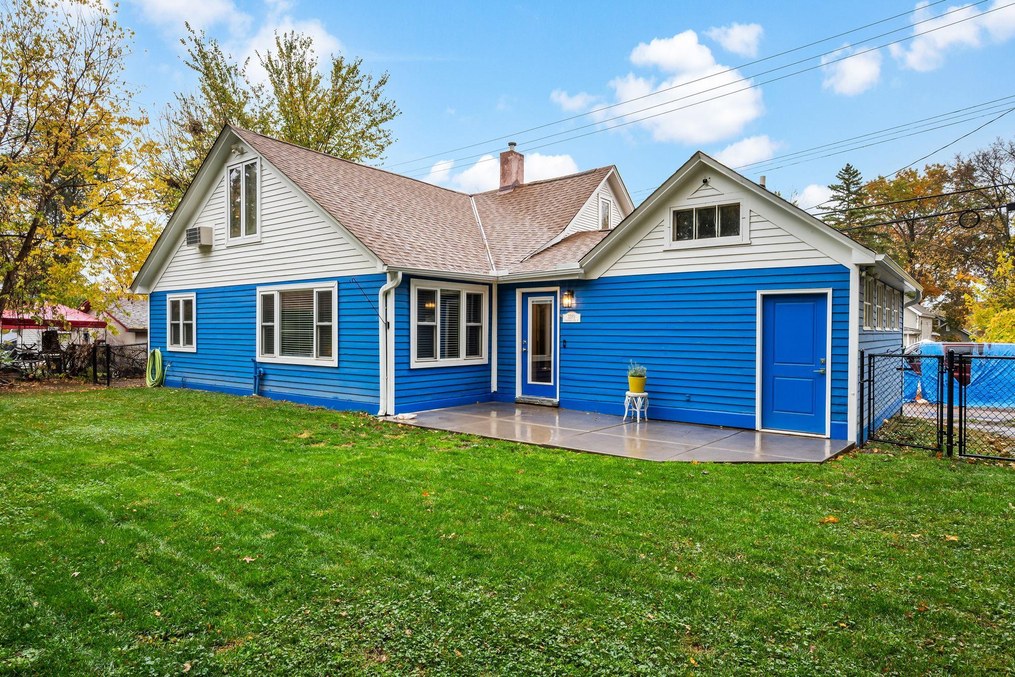 3310 Sheridan Avenue N, Minneapolis MN 55412