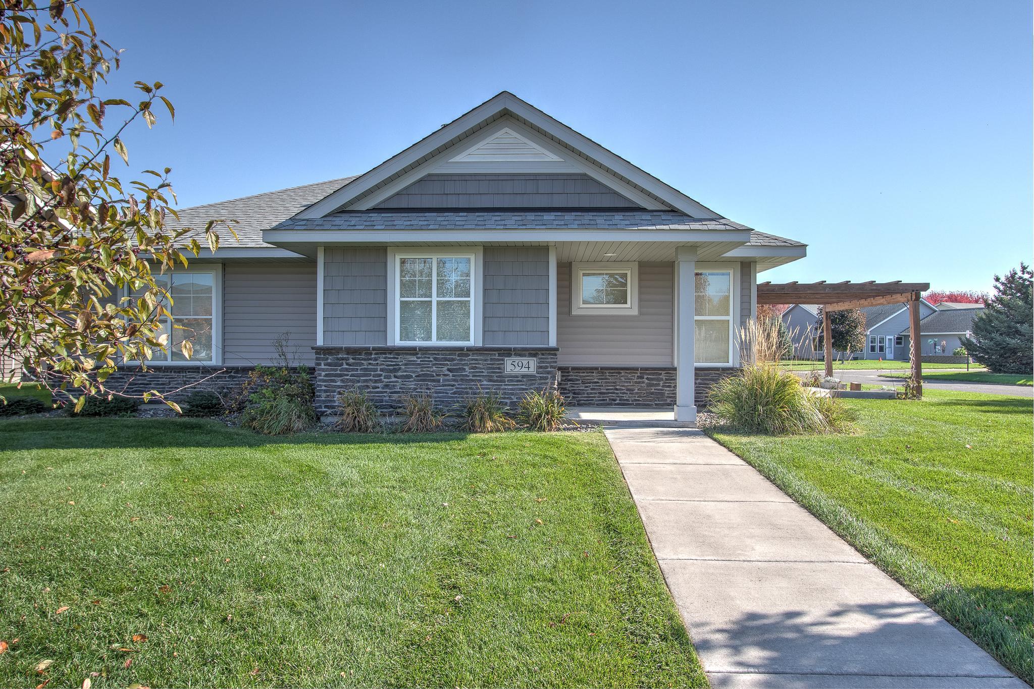 594 Roosevelt Street S, Cambridge MN 55008
