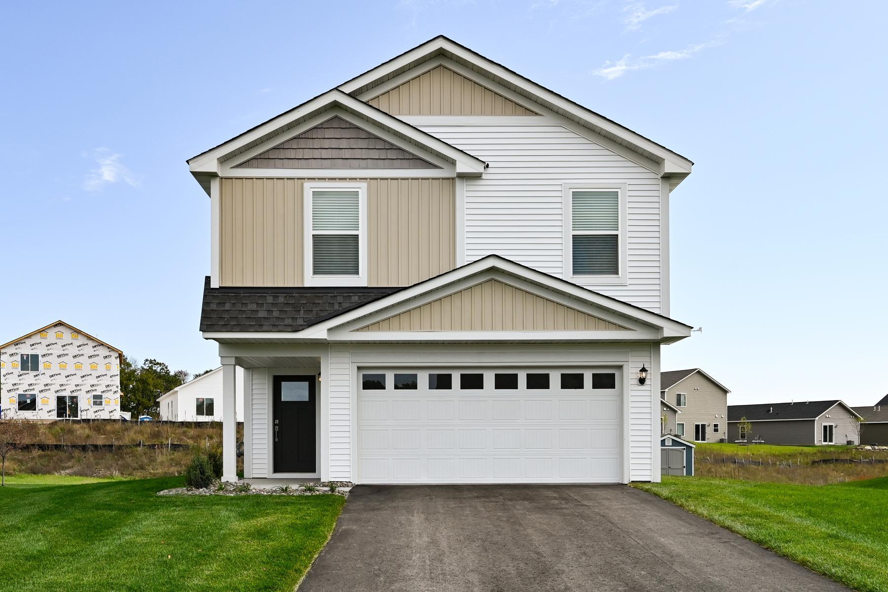 906 Spruce Circle N, Cambridge MN 55008