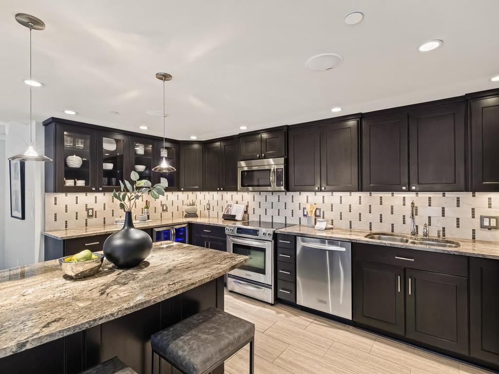 1225 Lasalle Avenue Unit 1503, Minneapolis MN 55403