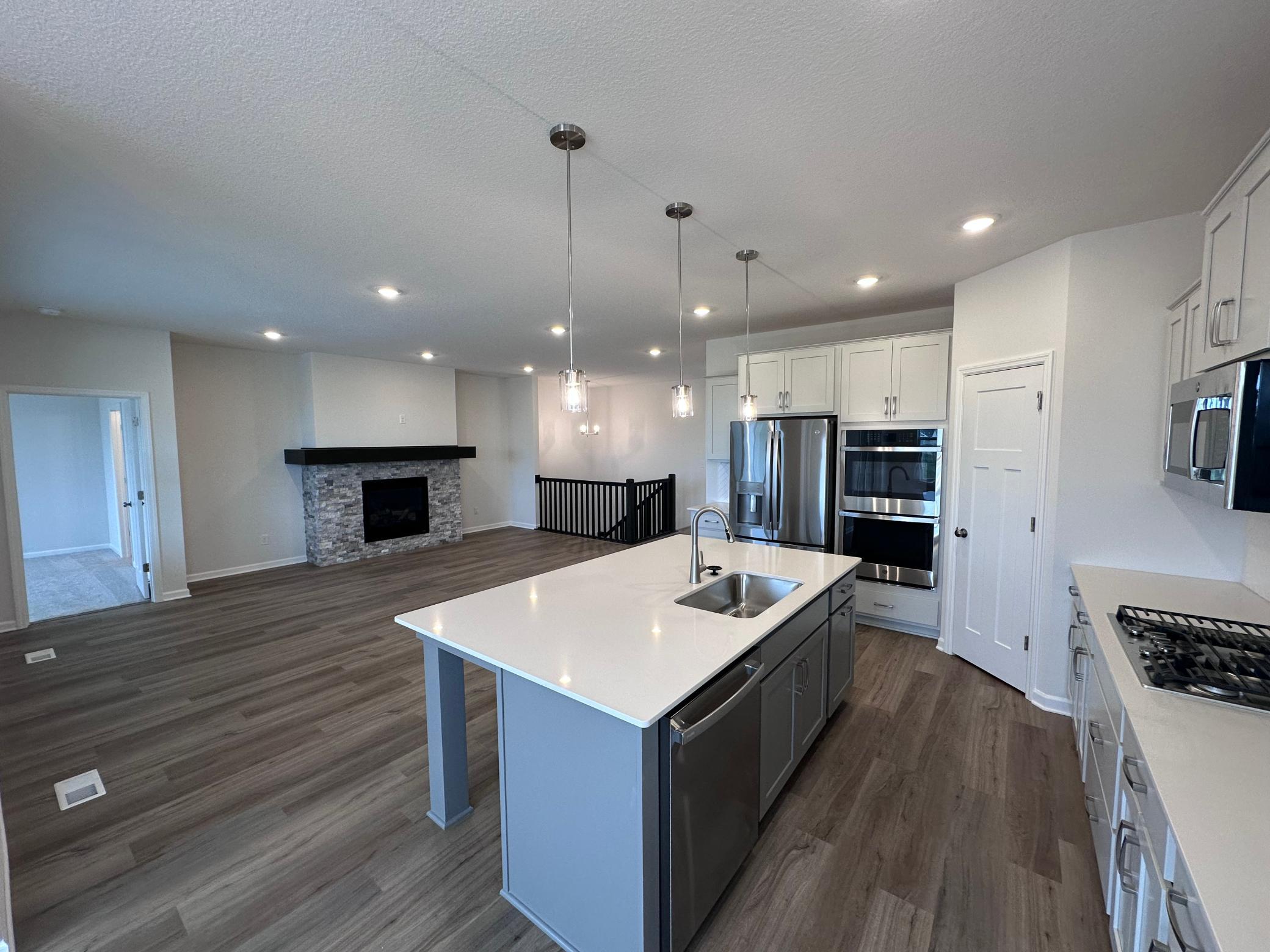 20125 Glanville Way, Lakeville MN 55044