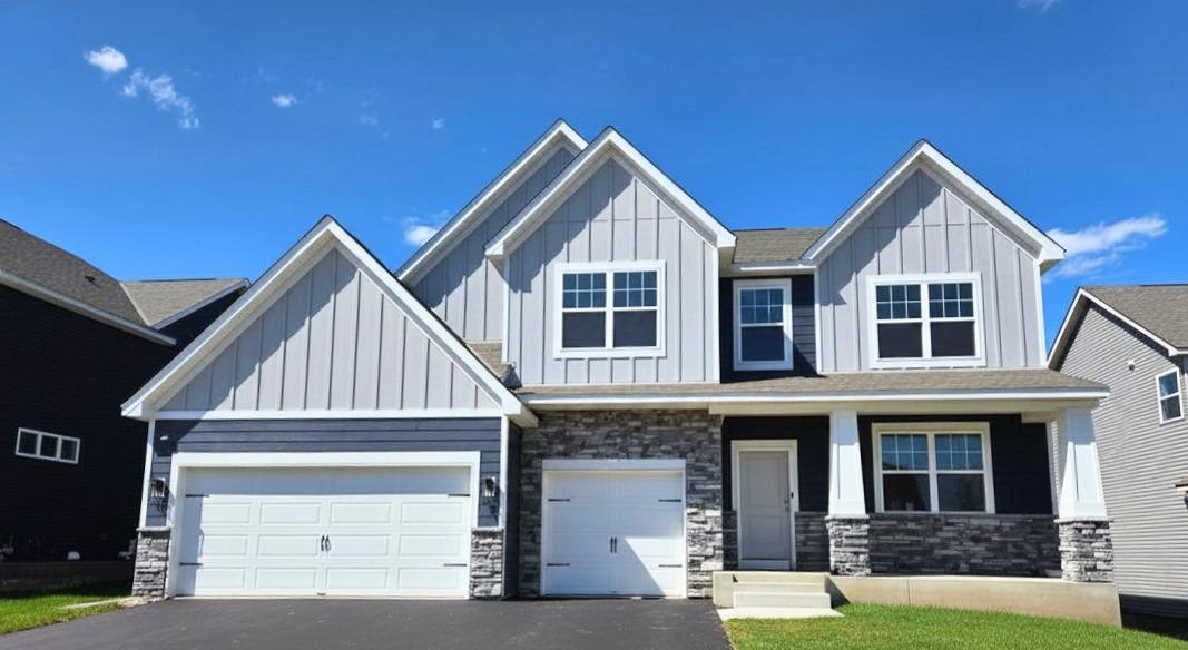 4913 Blake Way, Woodbury MN 55129
