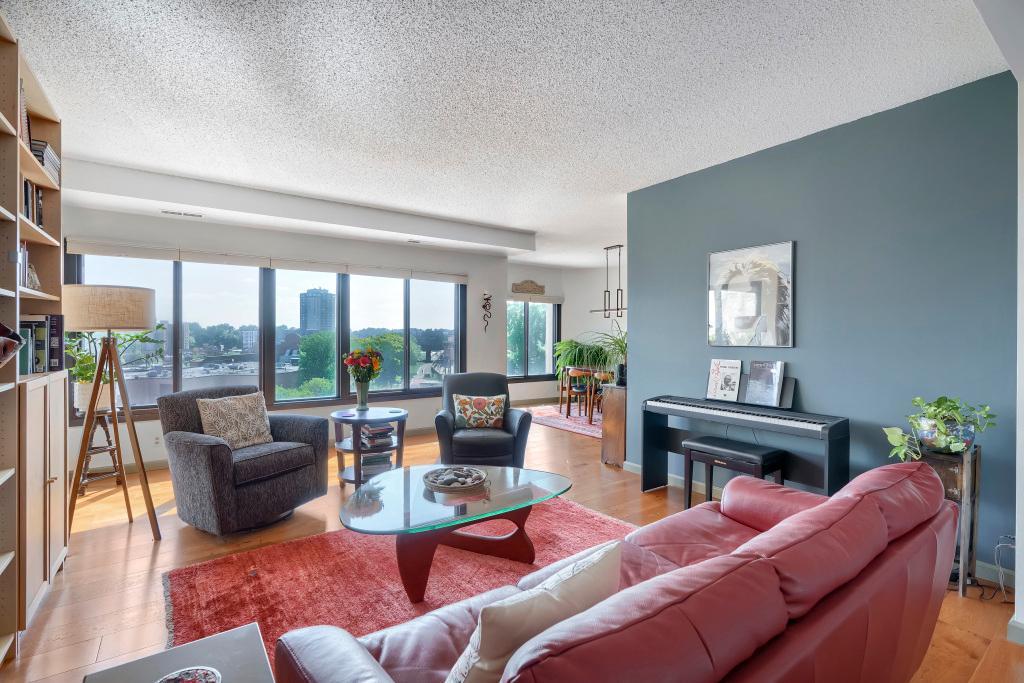 3145 Dean Court Unit 505, Minneapolis MN 55416