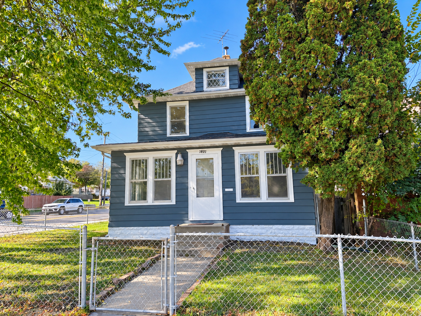 3801 Lyndale Avenue N, Minneapolis MN 55412