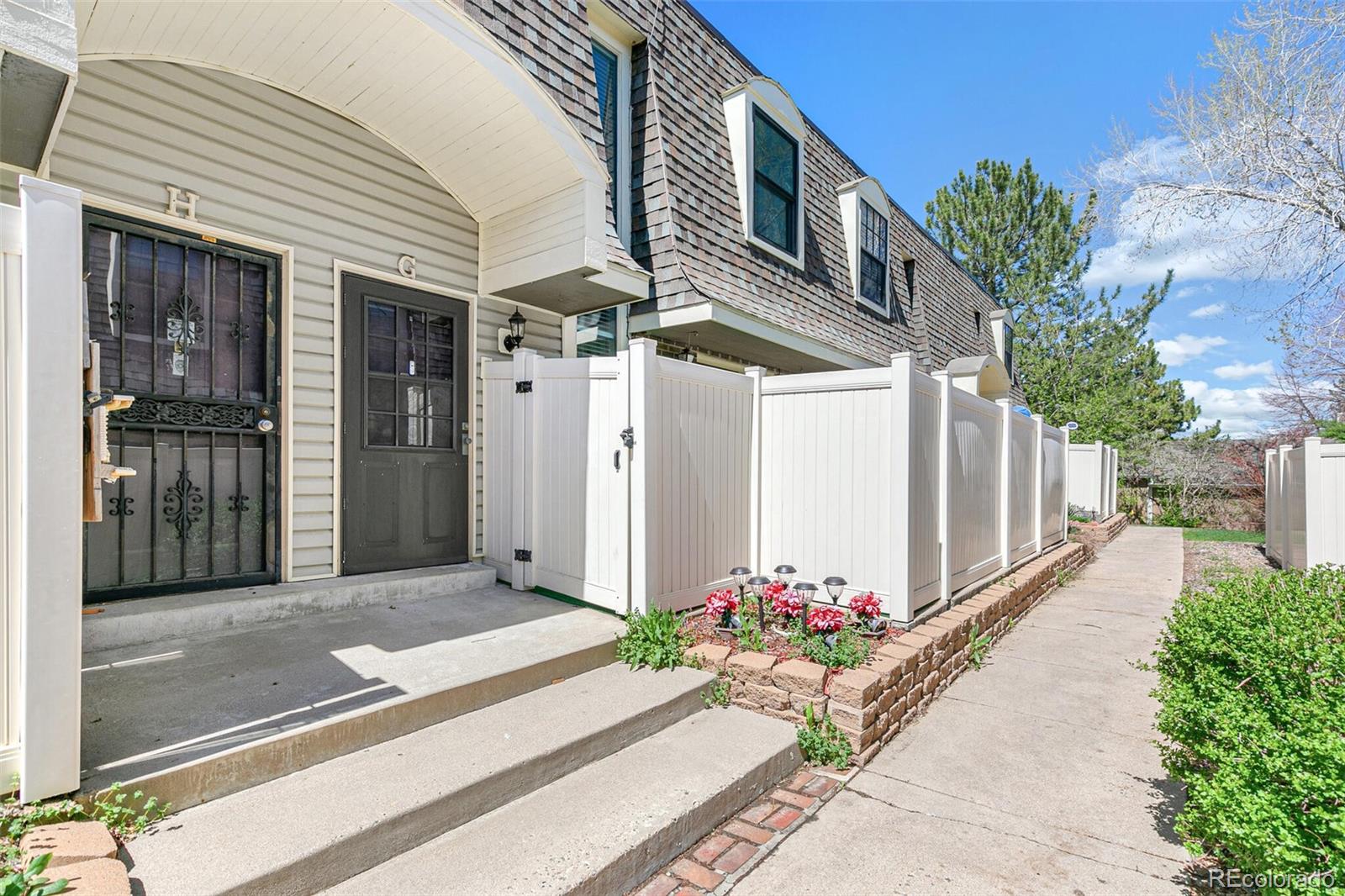 1350 S Idalia Street Unit G, Aurora CO 80017