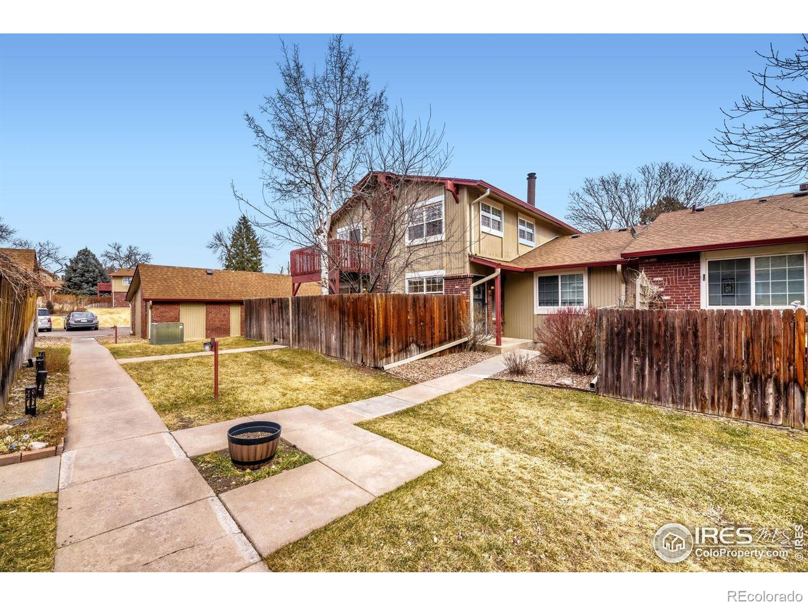 7216 W Portland Avenue, Littleton CO 80128