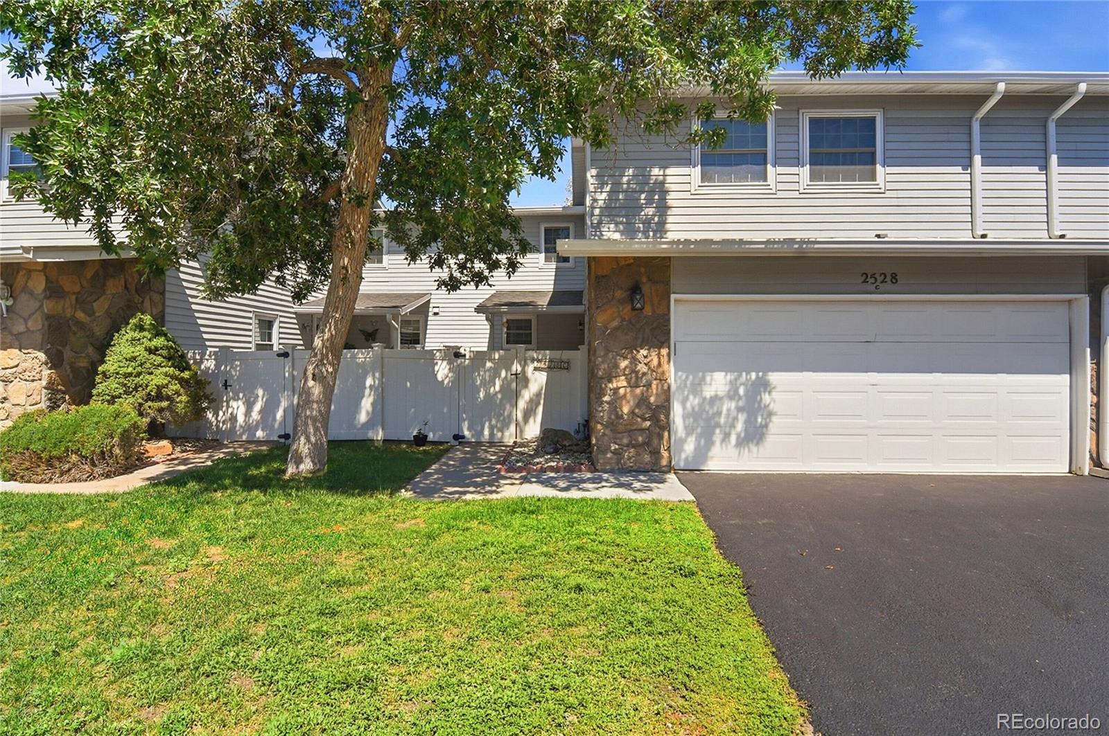 2528 S Vaughn Way Unit C, Aurora CO 80014