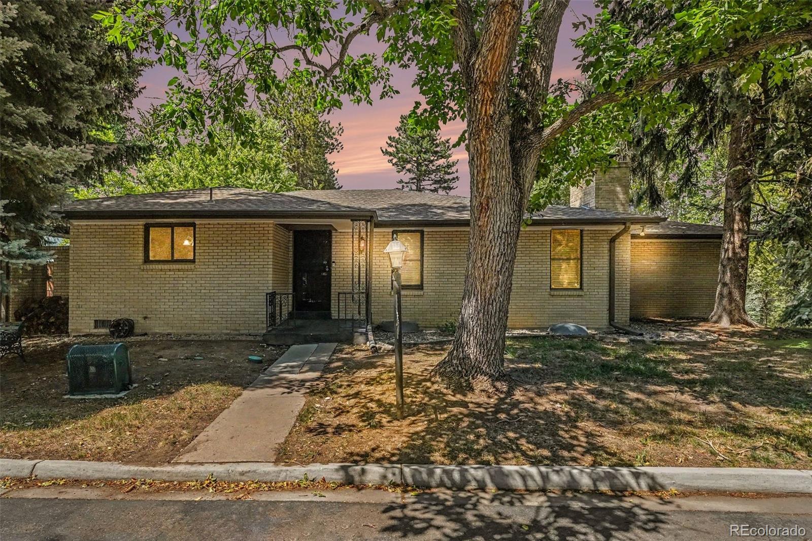 8550 W 10th Avenue, Lakewood CO 80215