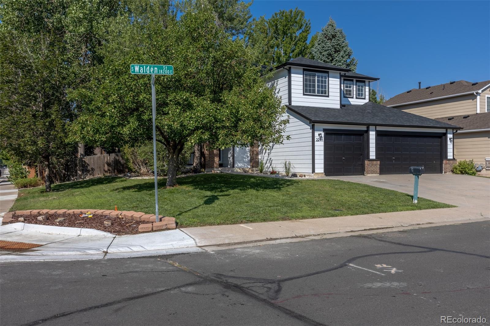 2241 S Walden Street, Aurora CO 80013