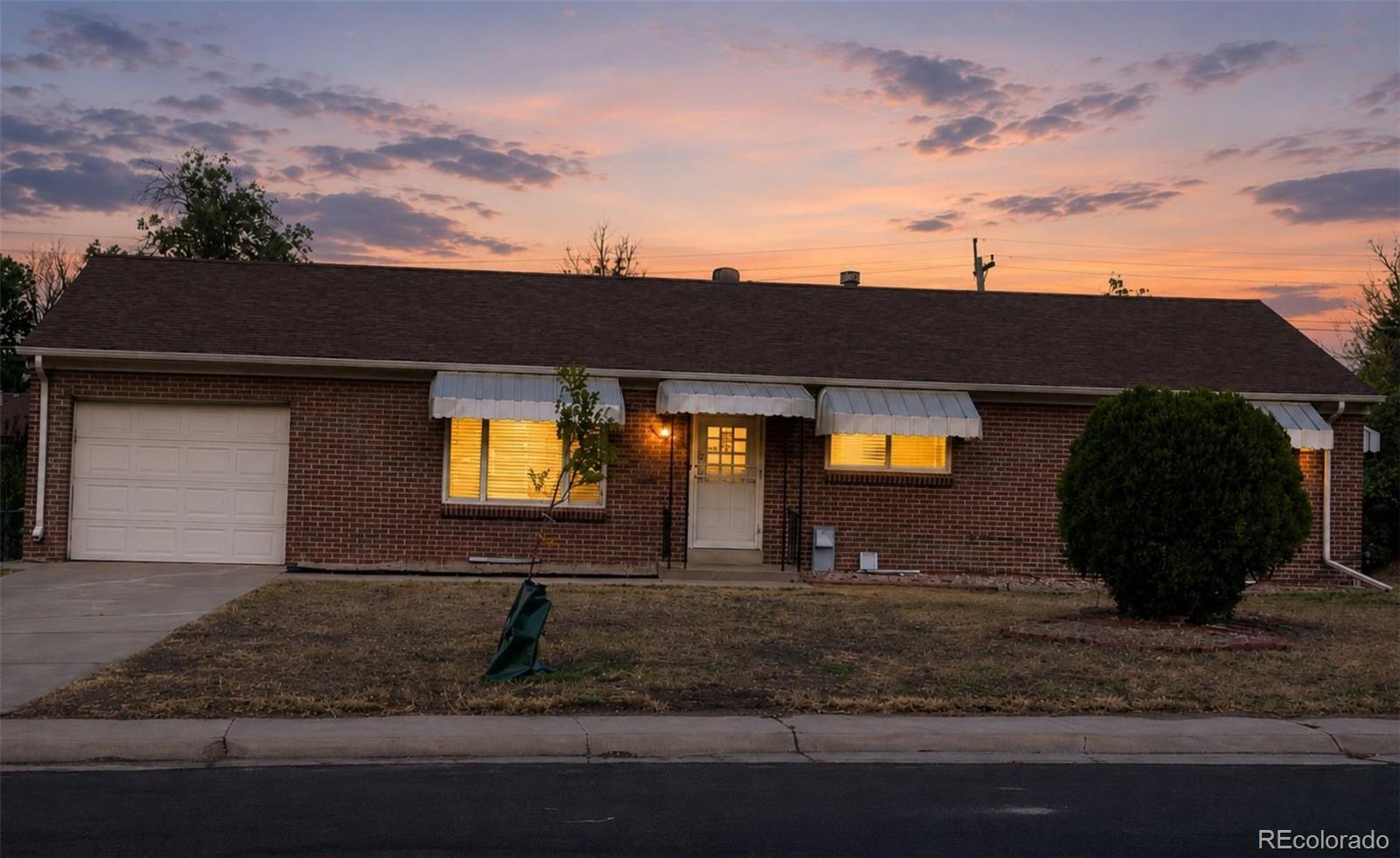 442 Fulton Street, Aurora CO 80010