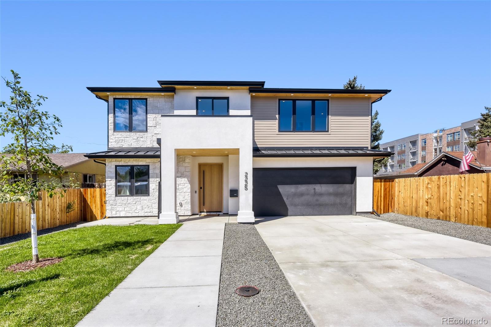 2225 S Dexter Street, Denver CO 80222