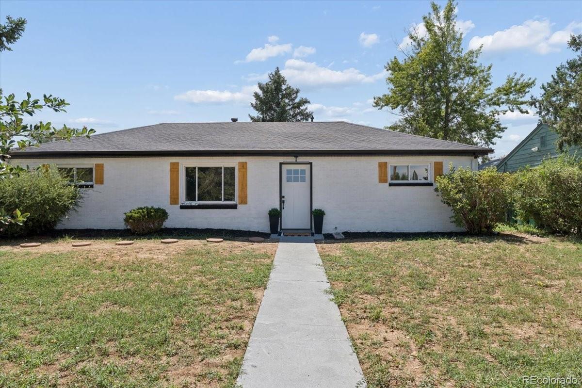 13584 E 7th Avenue, Aurora CO 80011
