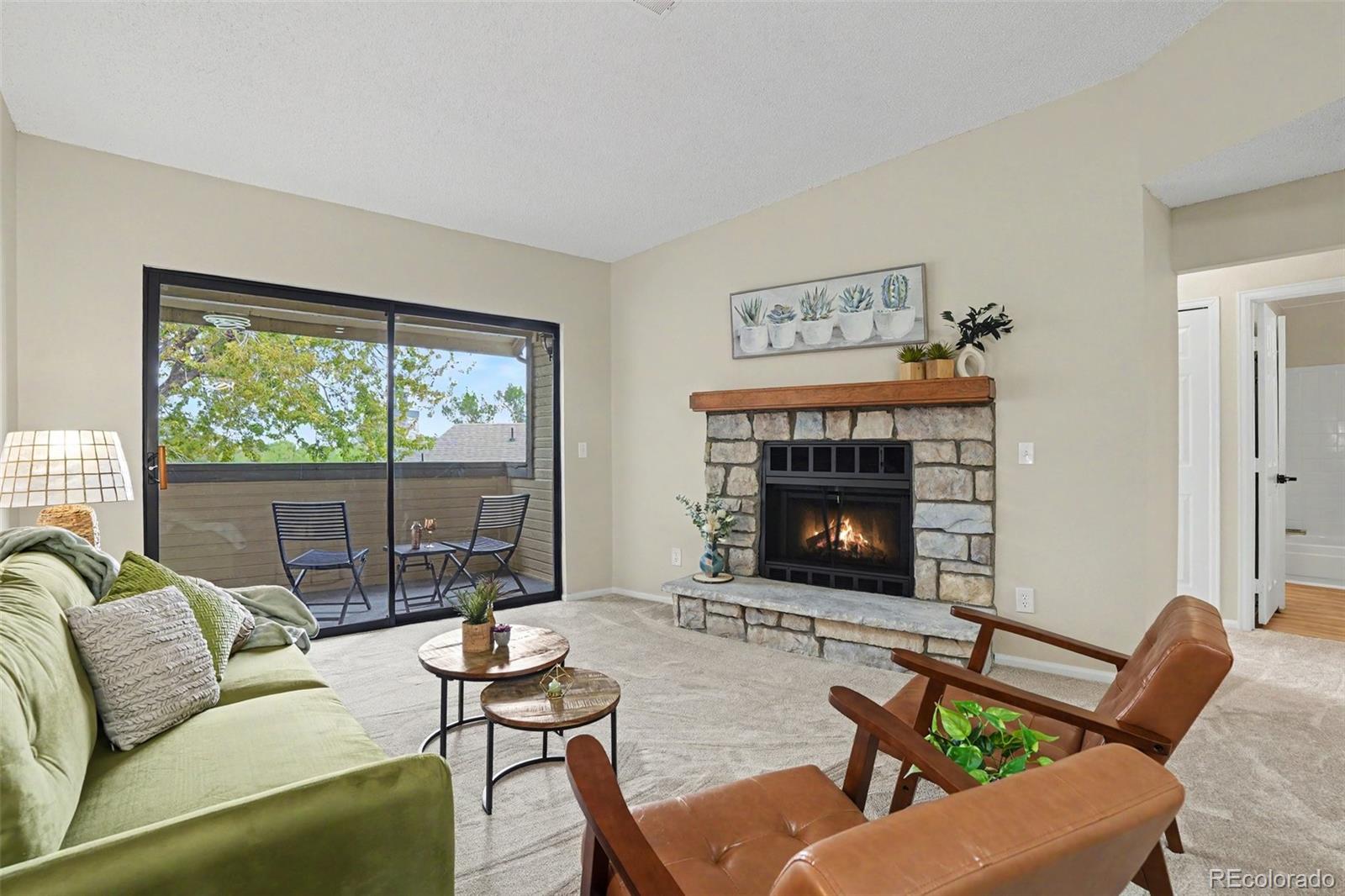 467 S Memphis Way Unit 13, Aurora CO 80017