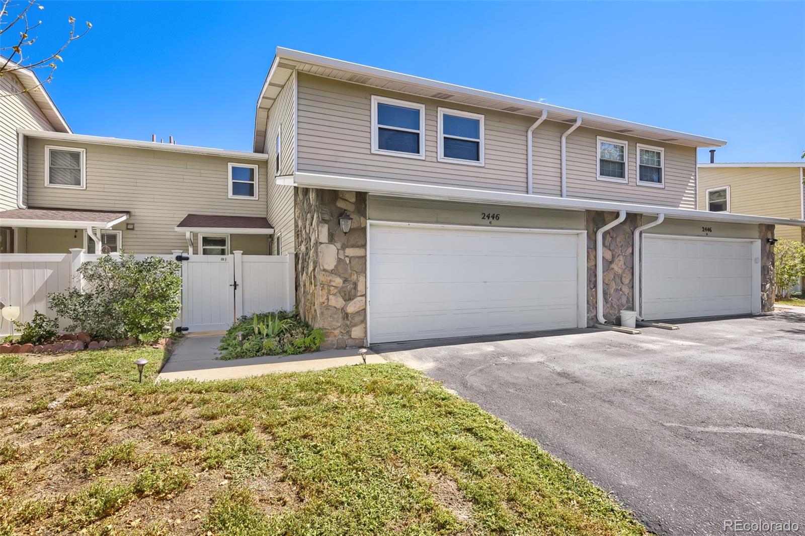 2446 S Vaughn Way Unit C, Aurora CO 80014