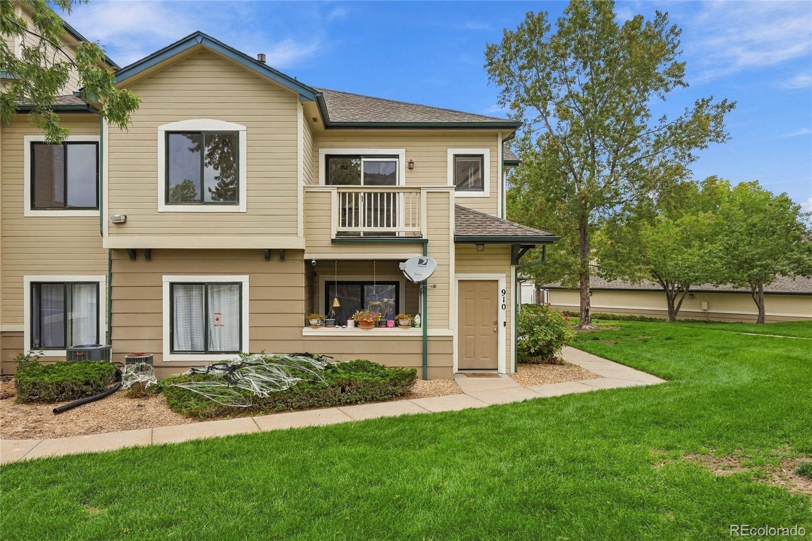 8707 E Florida Avenue Unit 910, Denver CO 80247