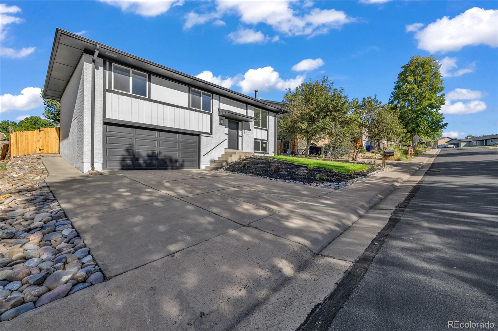 2189 S Coors Circle, Denver CO 80228