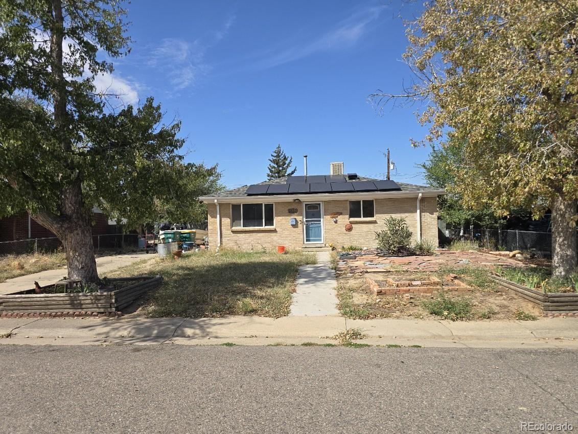 3073 Blackhawk Street, Aurora CO 80011