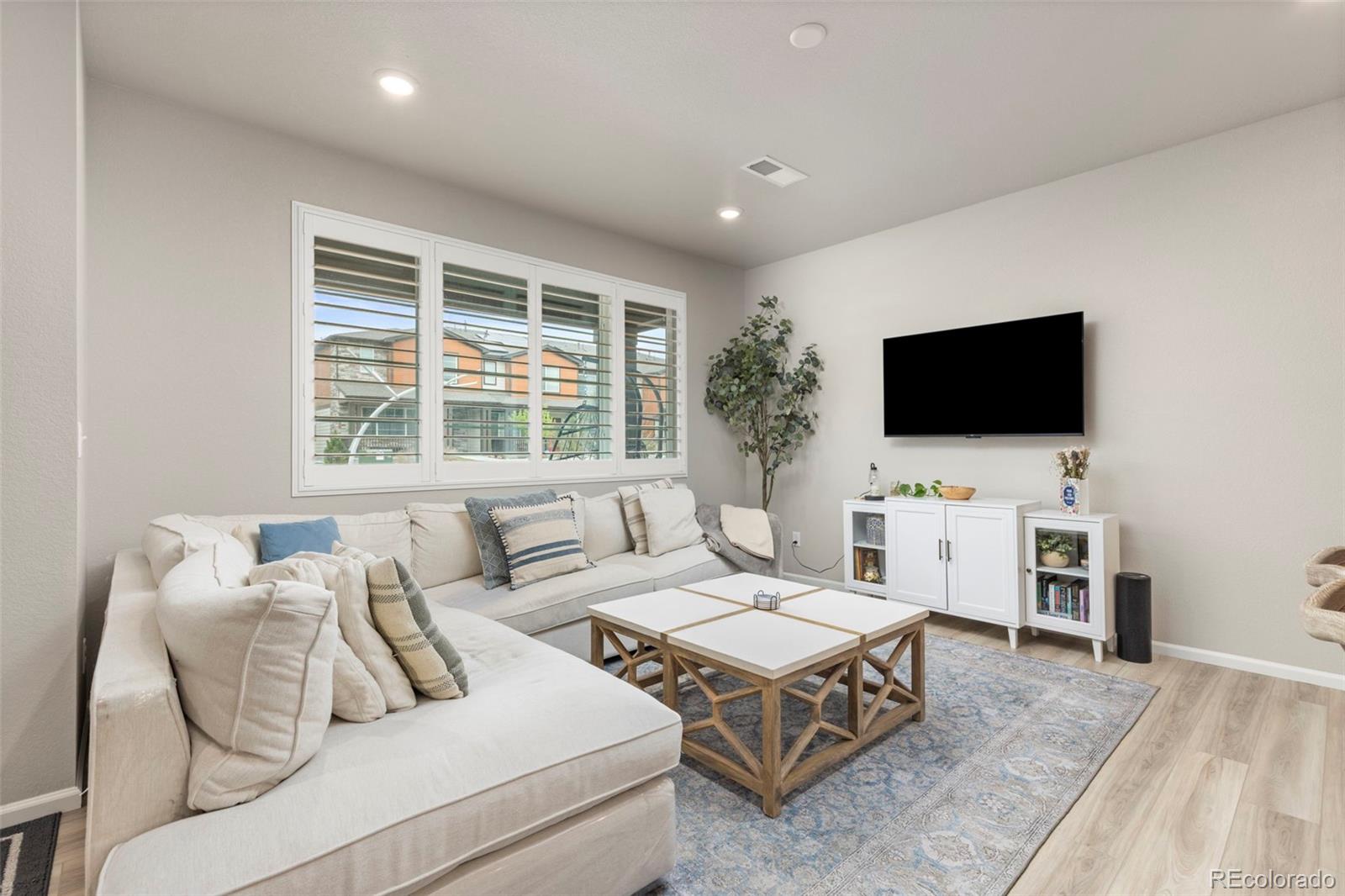 6078 N Lisbon Street, Aurora CO 80019