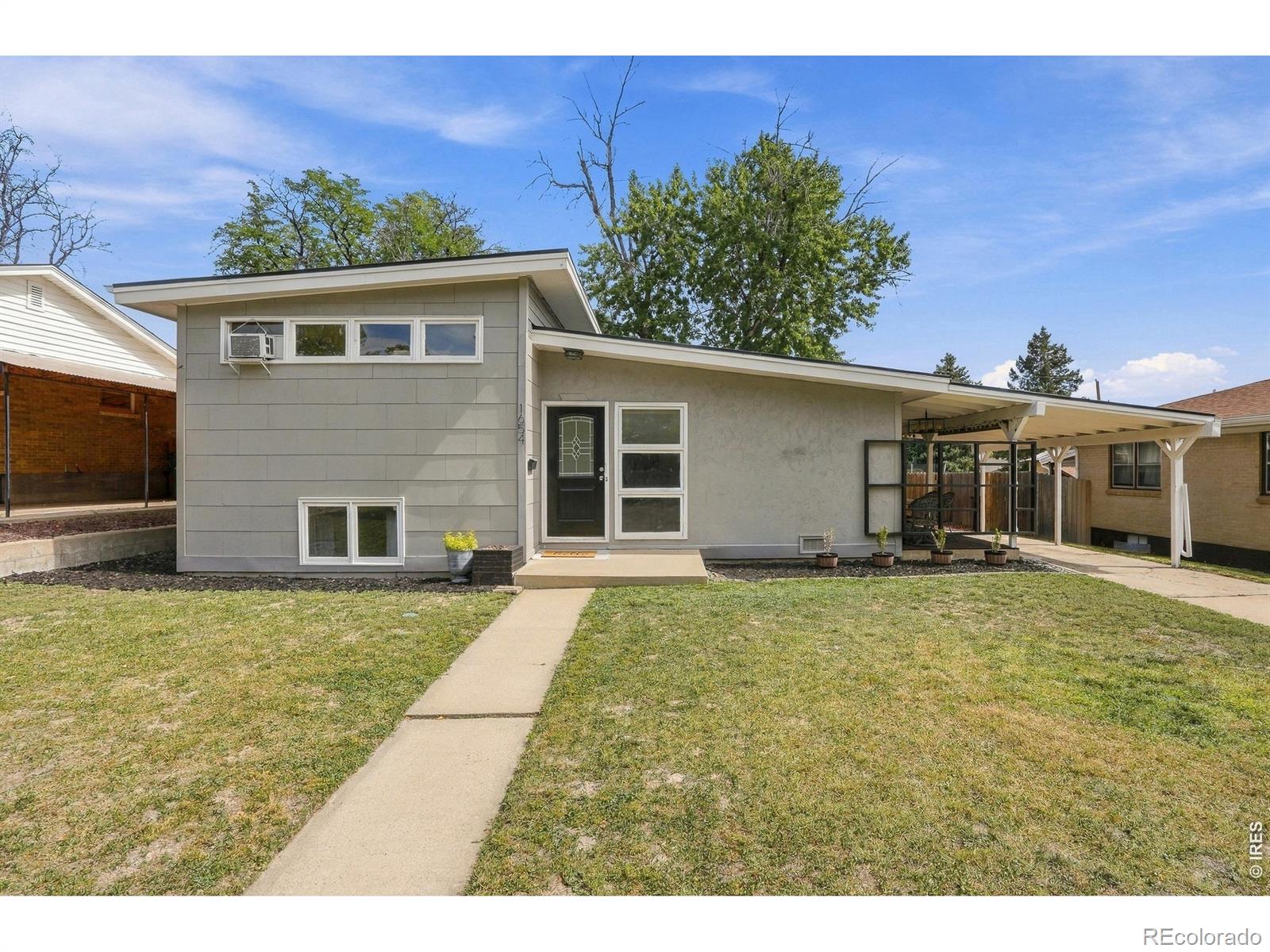 1654 S Perry Street, Denver CO 80219