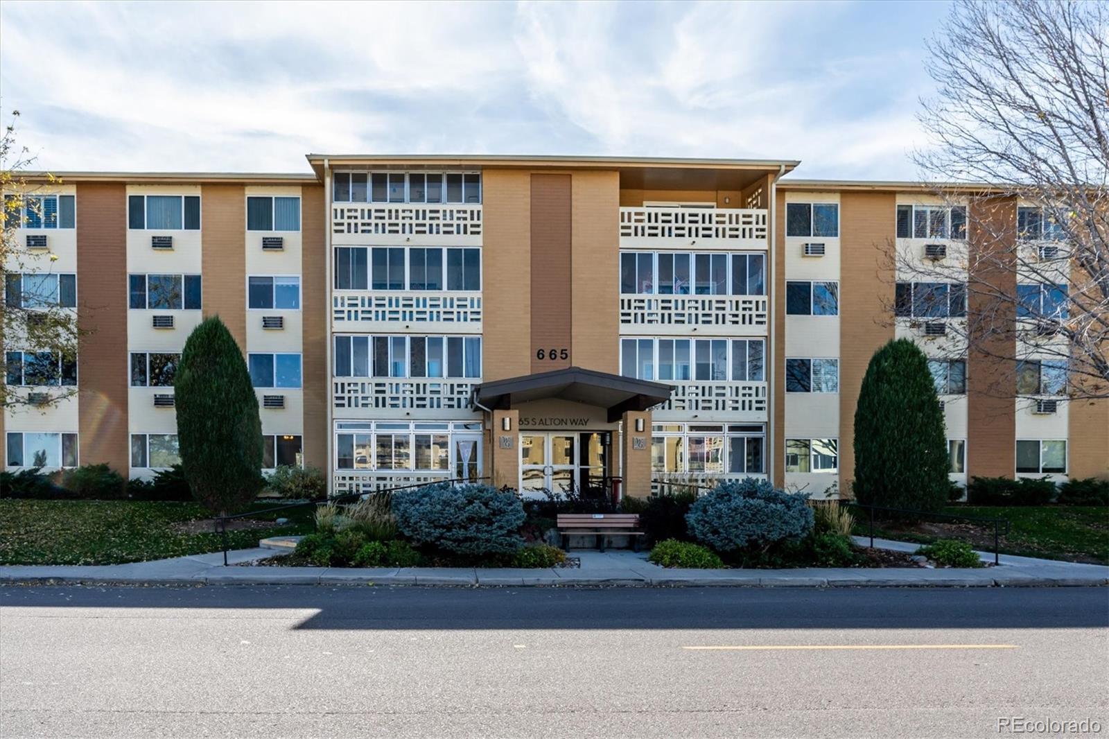 665 S Alton Way Unit 9C, Denver CO 80247