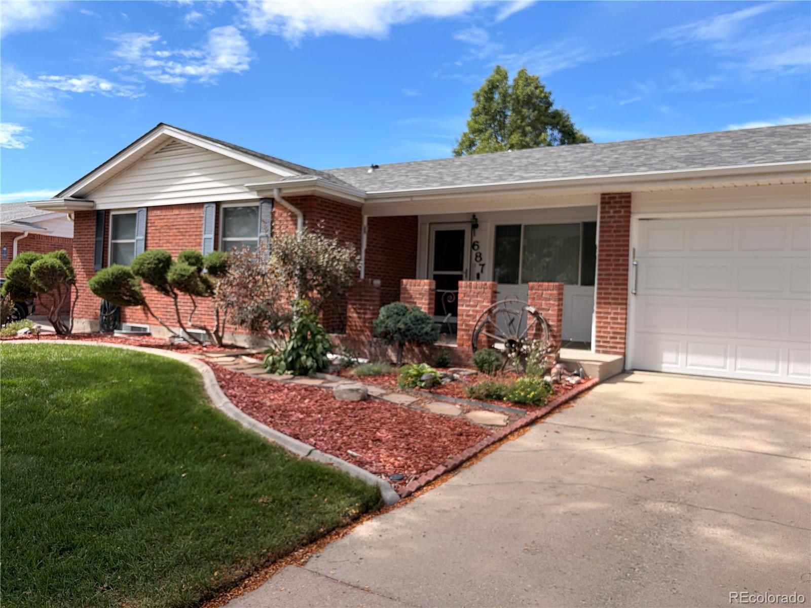 687 S Oswego Court, Aurora CO 80012