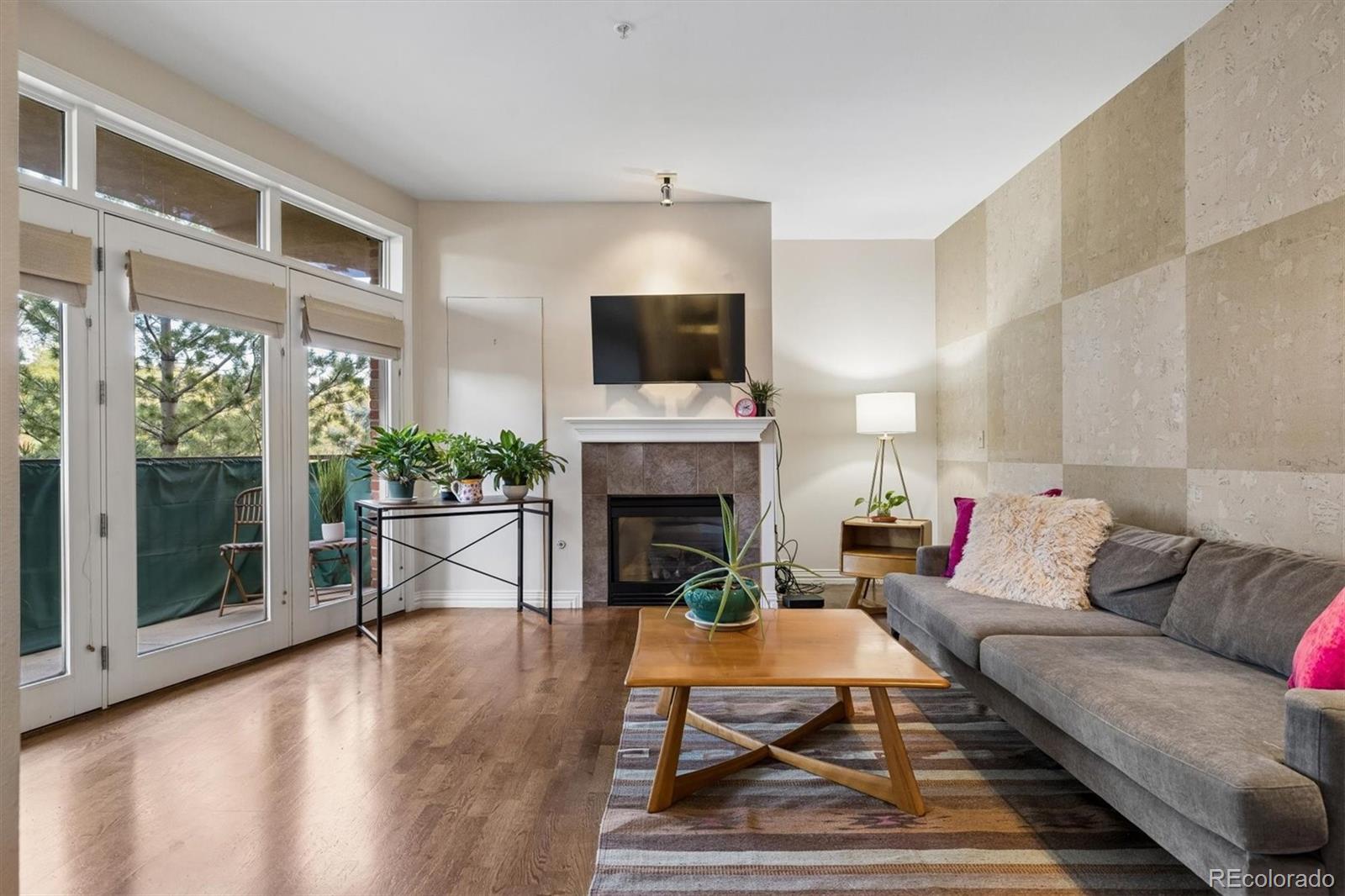 2700 E Cherry Creek South Drive Unit 220, Denver CO 80209