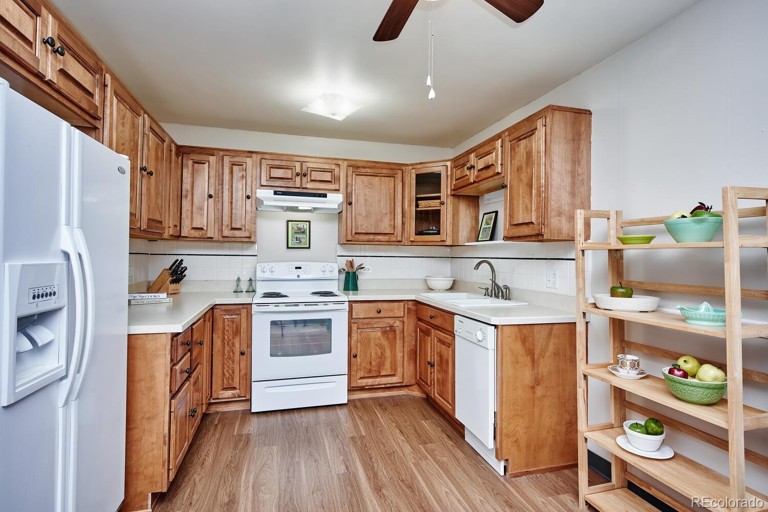 695 S Alton Way Unit 2B, Denver CO 80247