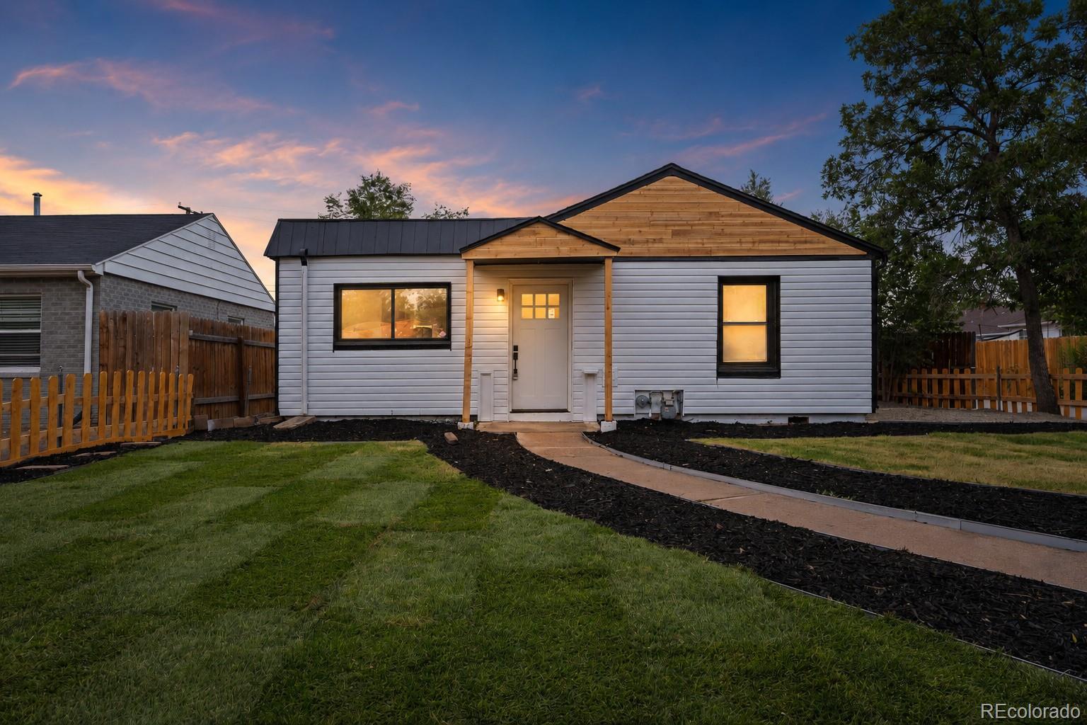 1716 Nome Street, Aurora CO 80010