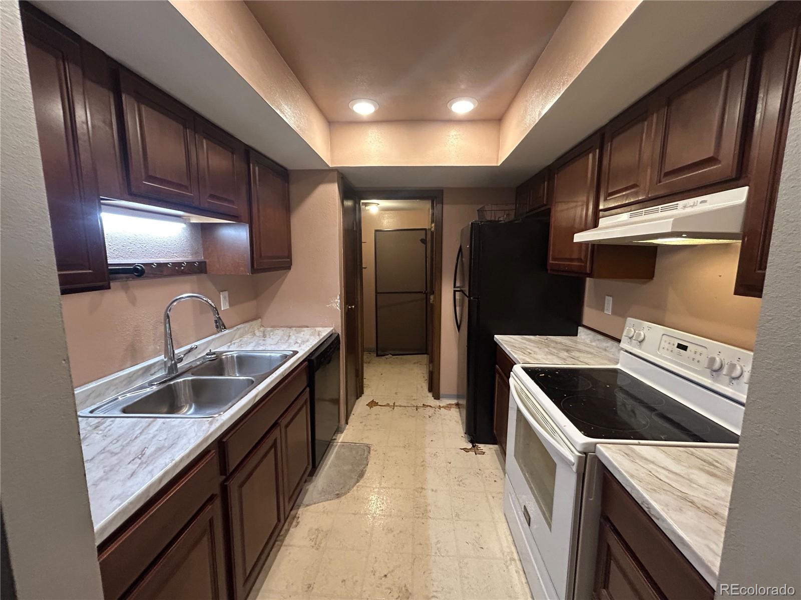 3550 S Harlan Street Unit 187, Denver CO 80235