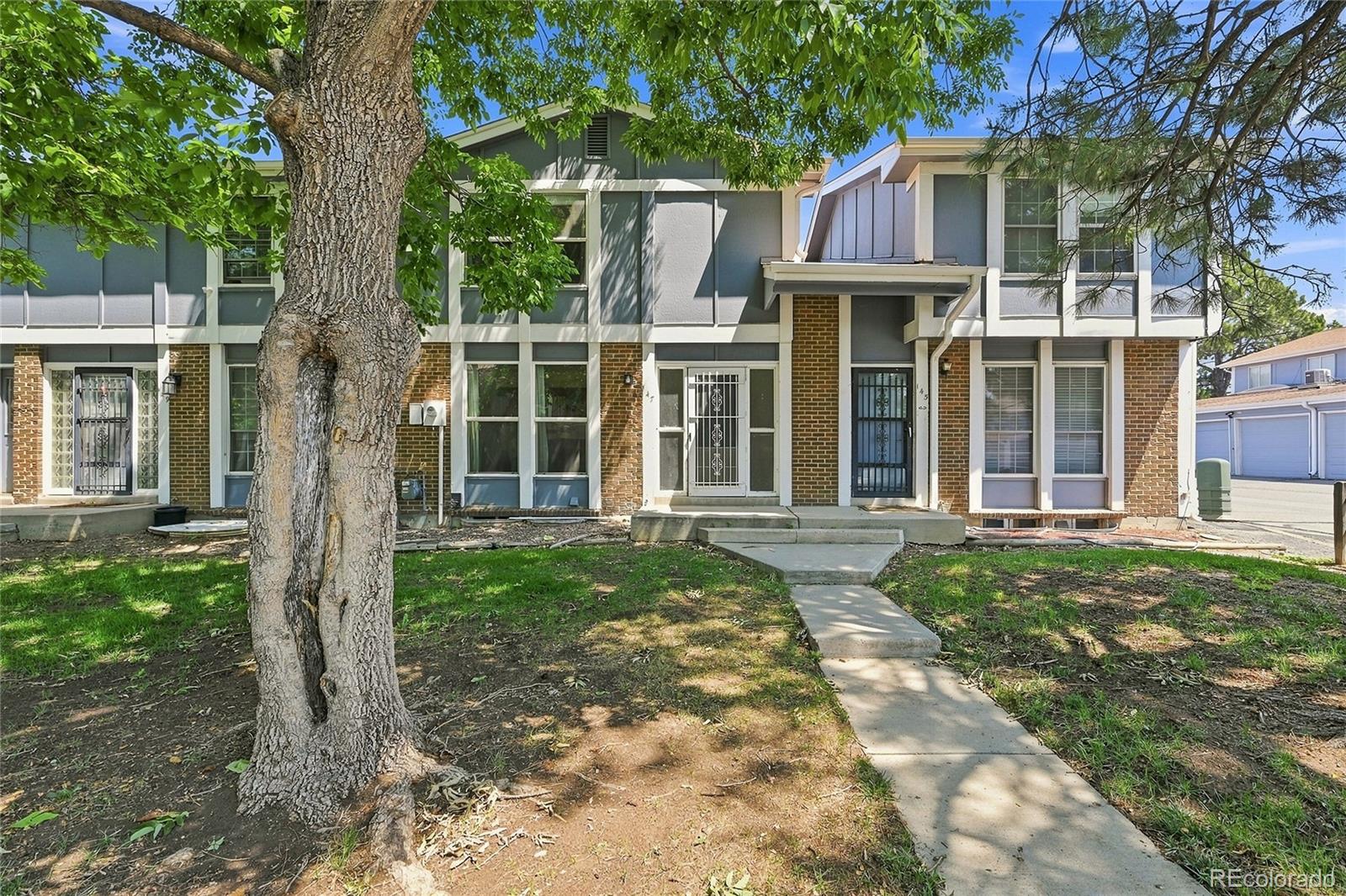 147 Paris Circle, Aurora CO 80011