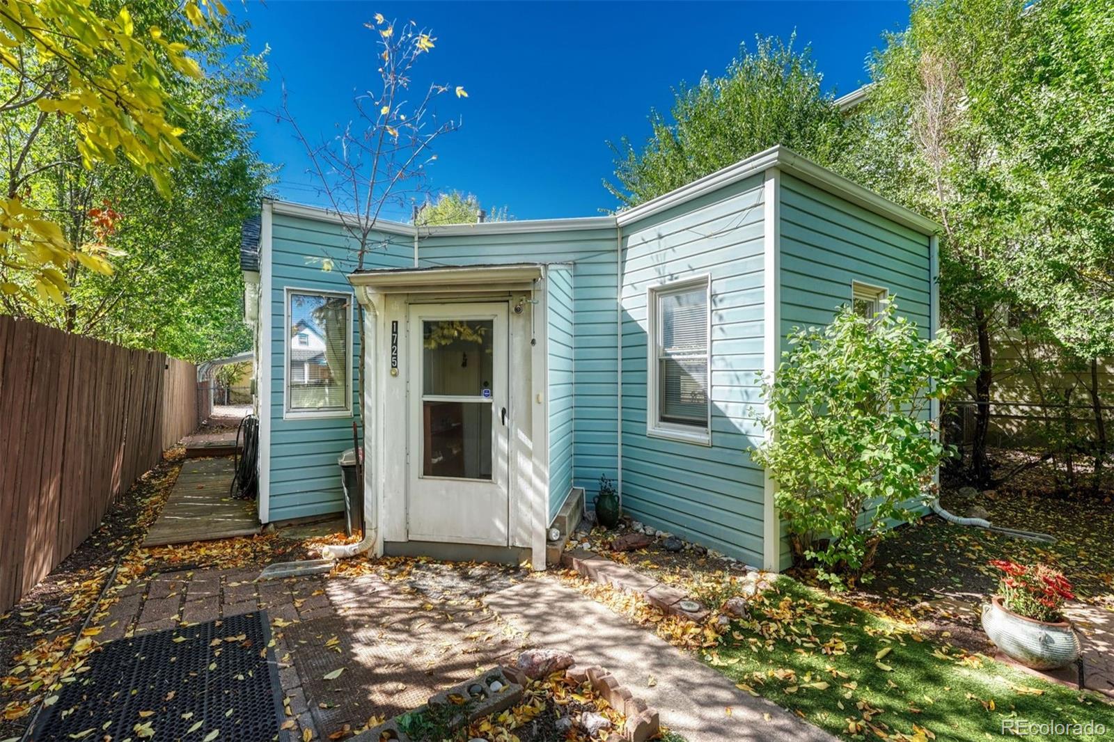 1725 W Cucharras, Colorado Springs CO 80904